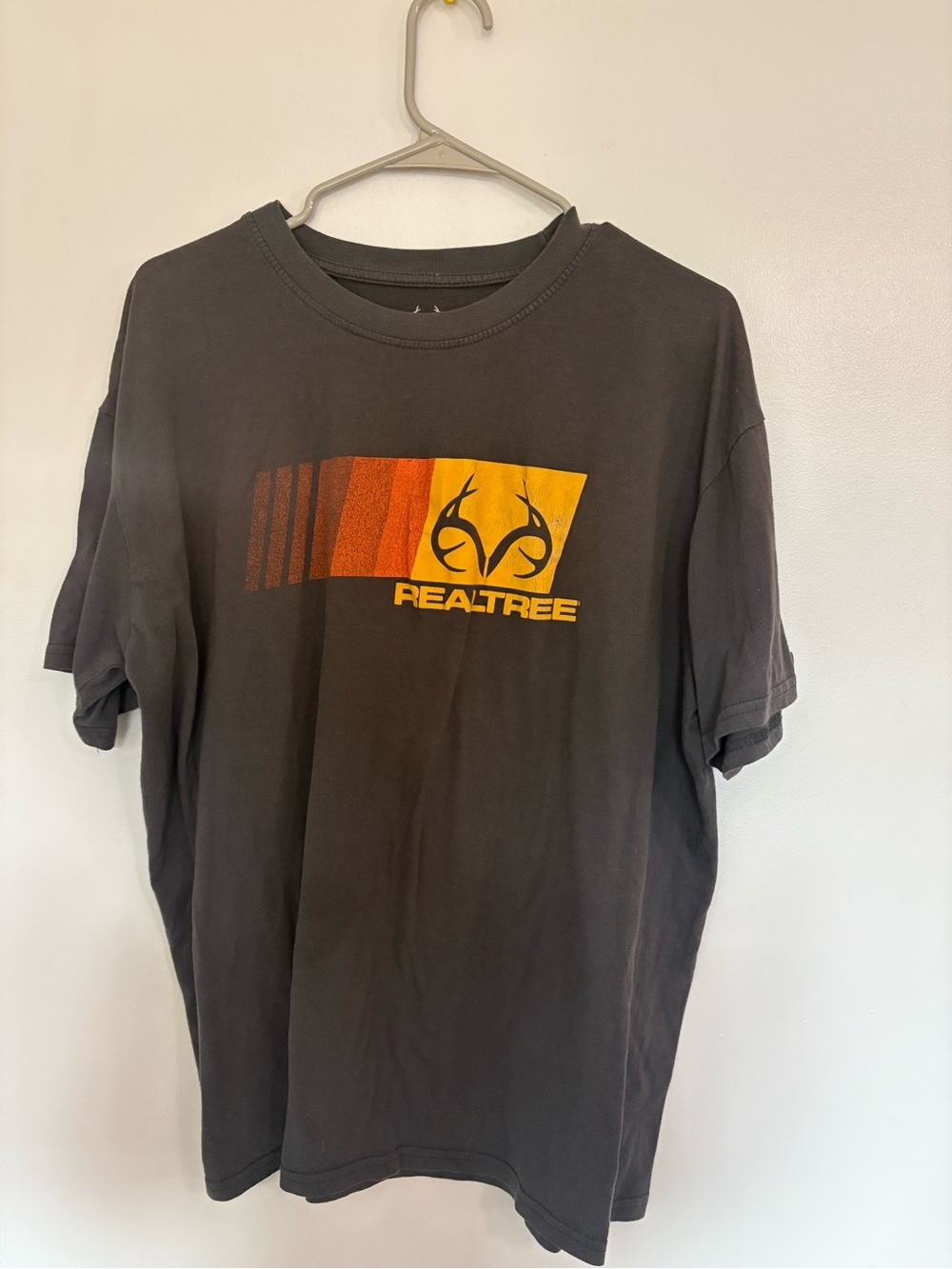 Realtree Short-Sleeve Graphic Tee in Charcoal with Orange and Yellow
